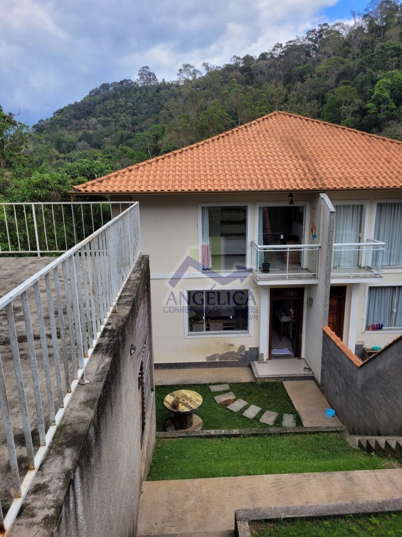 Casa para venda - Parque Dom João VI, Nova Friburgo - RJ. Valor para venda: R$ 785.000,00