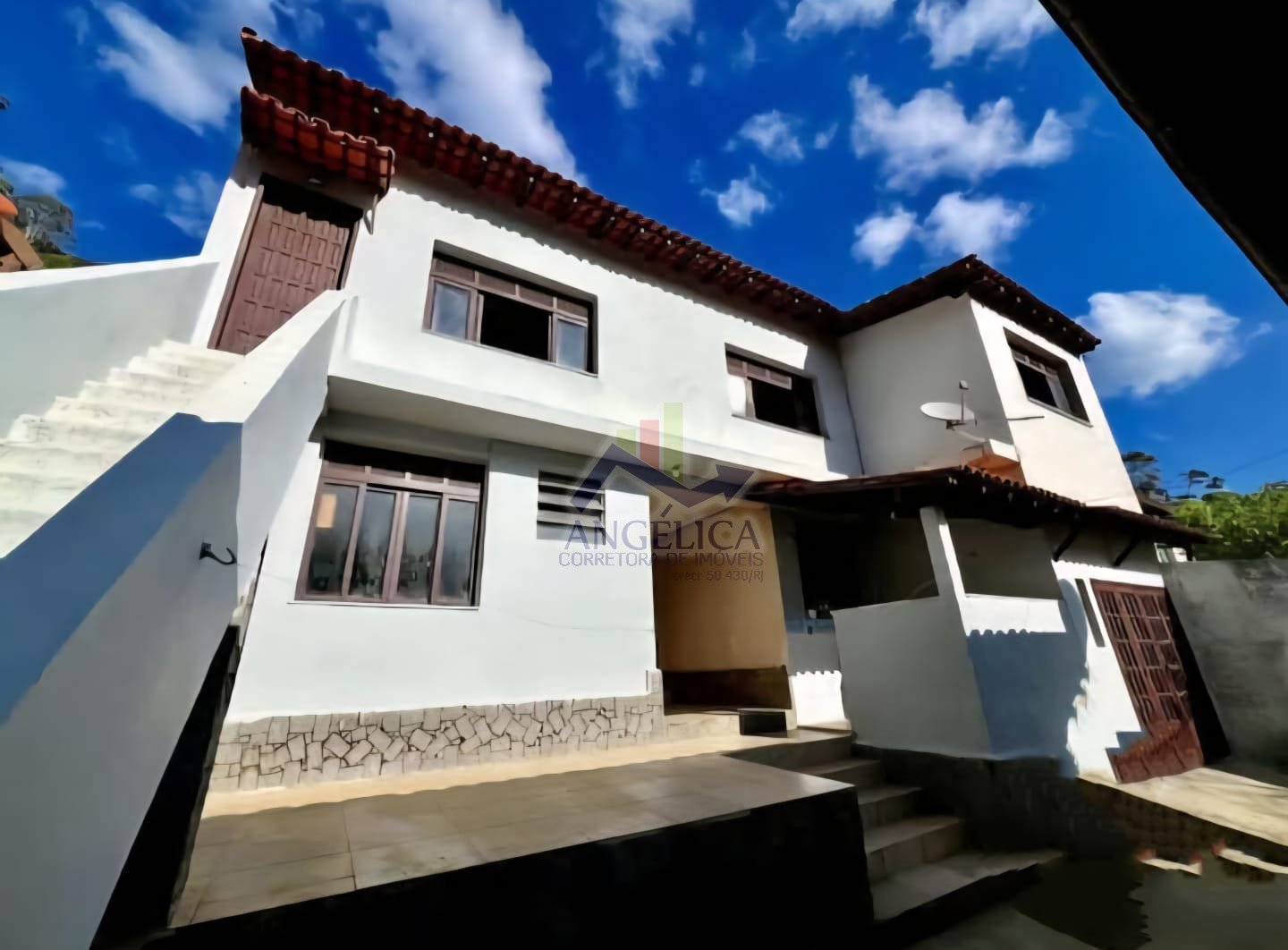 Casa para venda - Parque Dom João VI, Nova Friburgo - RJ. Valor para venda: R$ 1.250.000,00.