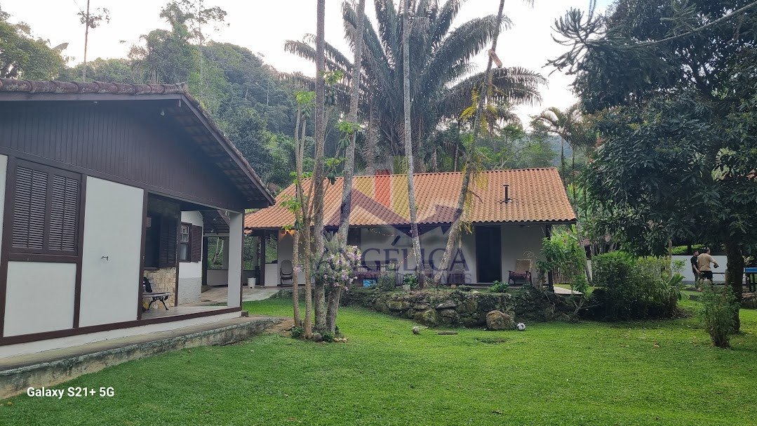 Casa para venda - Lumiar, Nova Friburgo - RJ. Valor para venda: R$ 1.090.000,00.