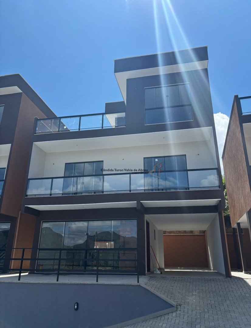 Casa para venda - Braunes, Nova Friburgo - RJ. Valor para venda: R$ 800.000,00