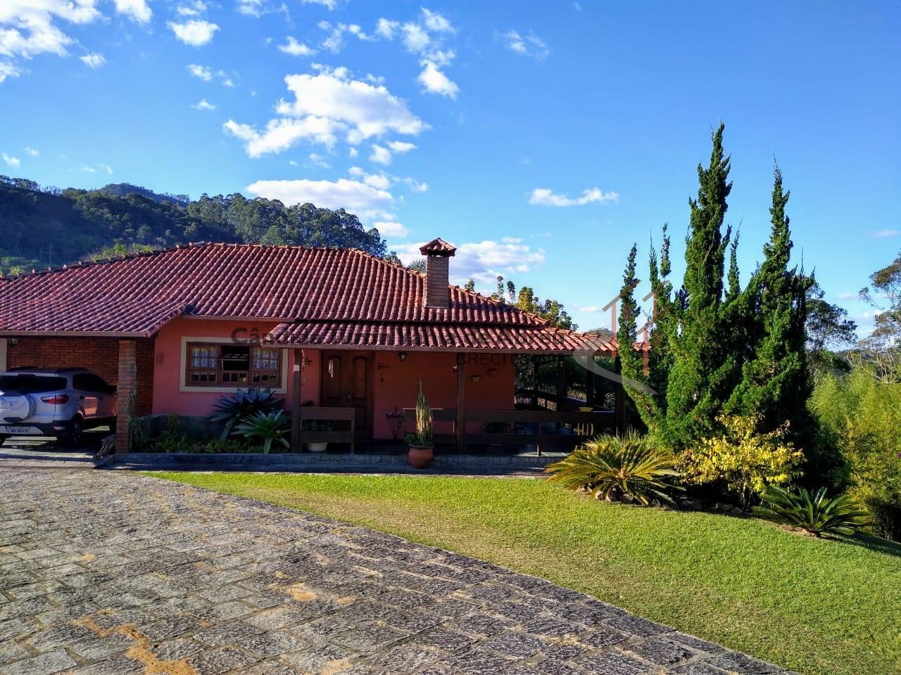 Sítio para venda - Parada Frossard, Nova Friburgo - RJ. Valor para venda: R$ 1.150.000,00