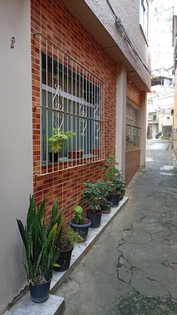 Casa para venda - Olaria, Nova Friburgo - RJ. Valor para venda: R$ 220.000,00