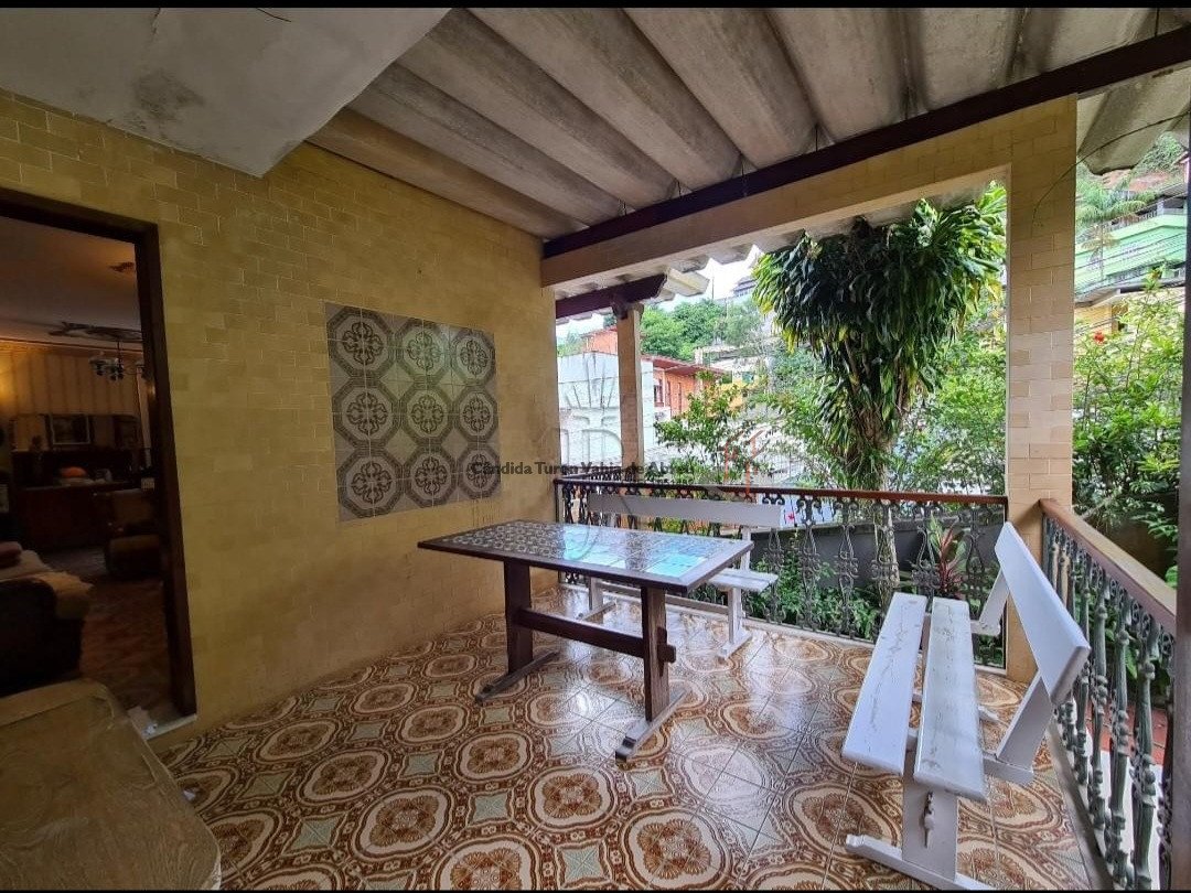 Casa para venda - Centro, Nova Friburgo - RJ. Valor para venda: R$ 1.100.000,00.