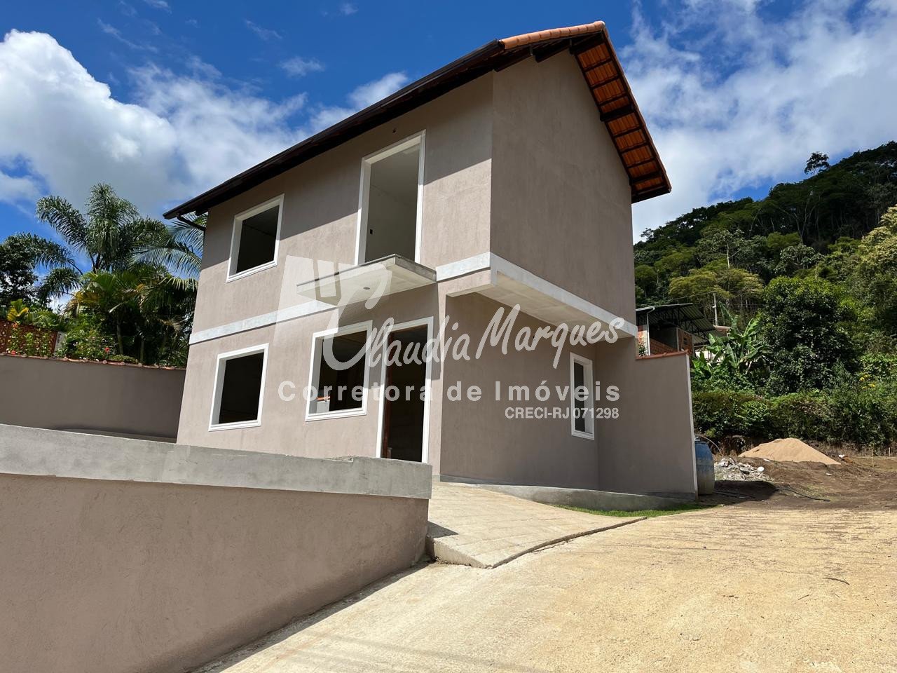 Casa para venda - Parada Folly, Nova Friburgo - RJ. Valor para venda: R$ 295.000,00
