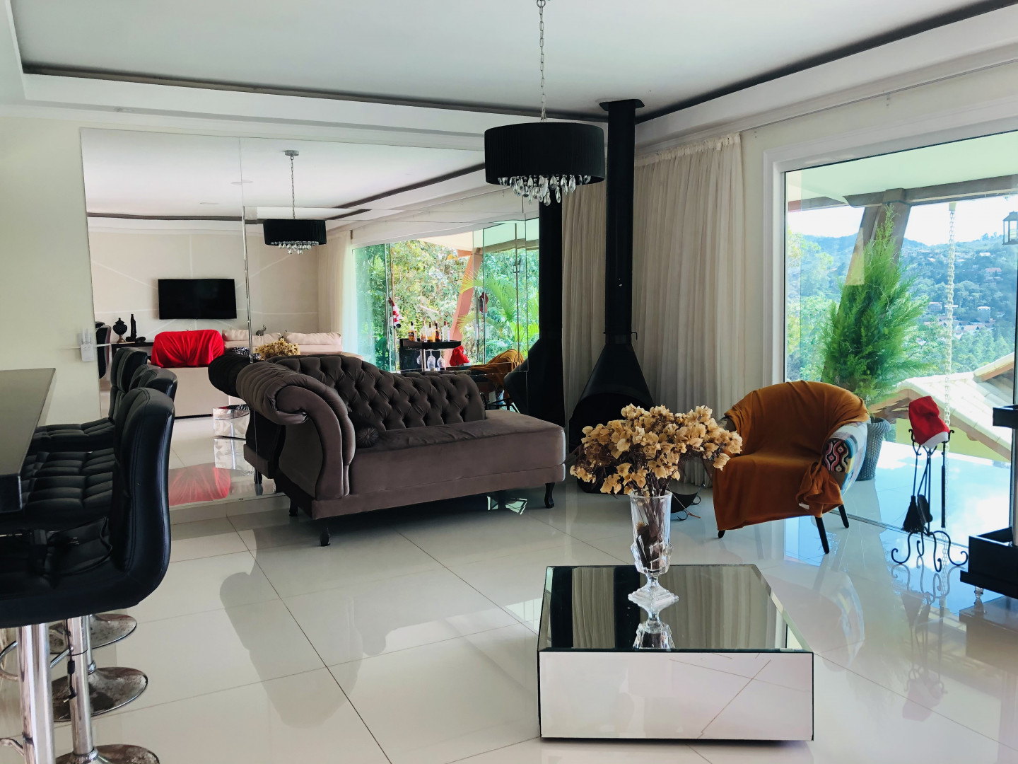 Casa em condomínio para venda - Perissê, Nova Friburgo - RJ. Valor para venda: R$ 980.000,00.