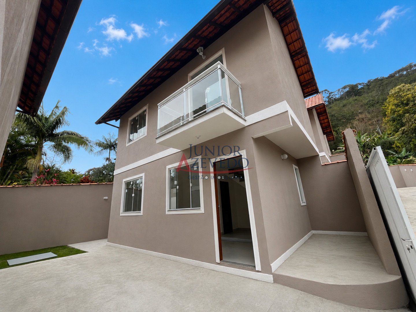 Casa para venda - Parada Folly, Nova Friburgo - RJ. Valor para venda: R$ 310.000,00.