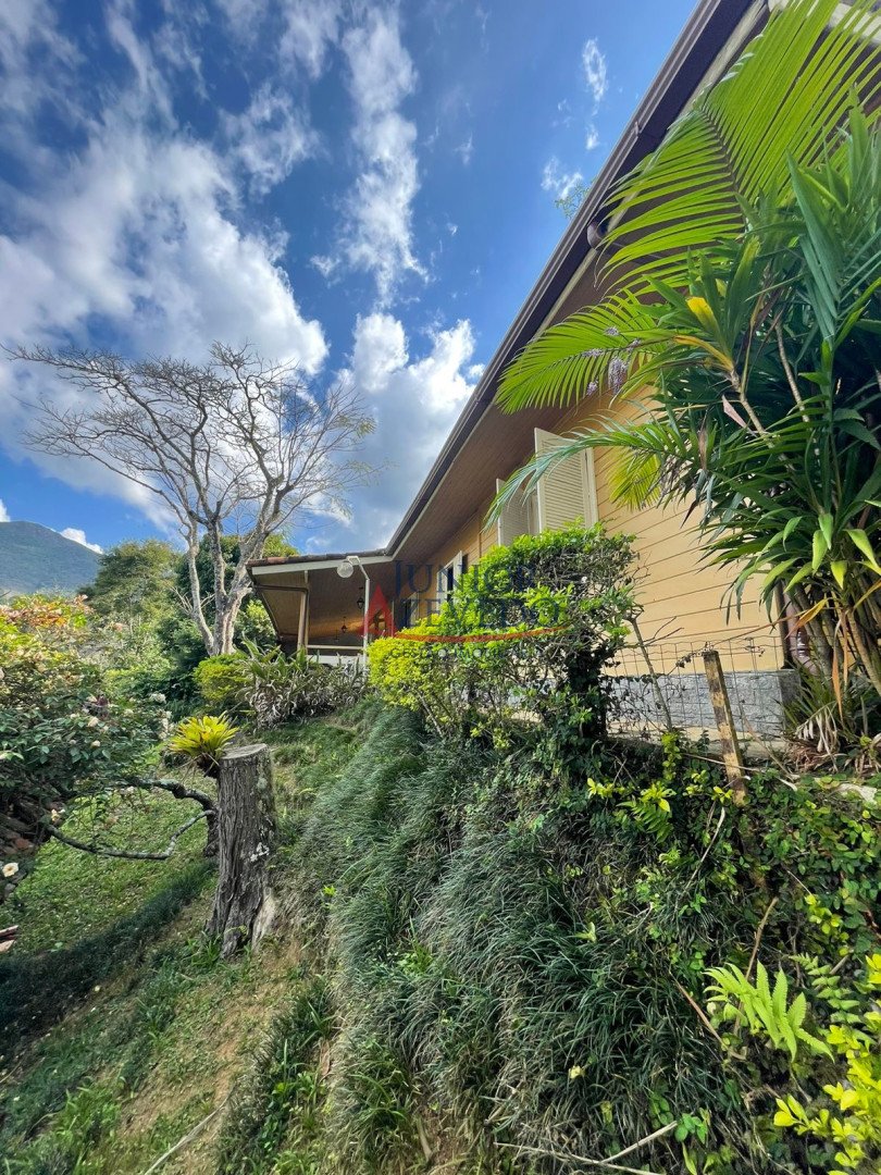 Casa para venda - Cascatinha, Nova Friburgo - RJ. Valor para venda: R$ 750.000,00.