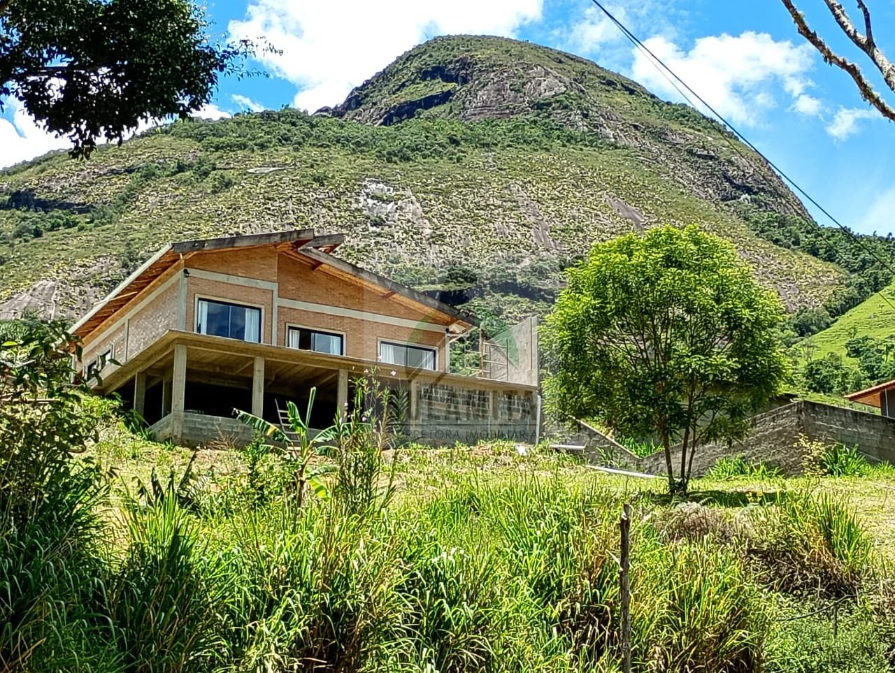 Casa para venda - Cardinot, Nova Friburgo - RJ. Valor para venda: R$ 850.000,00.