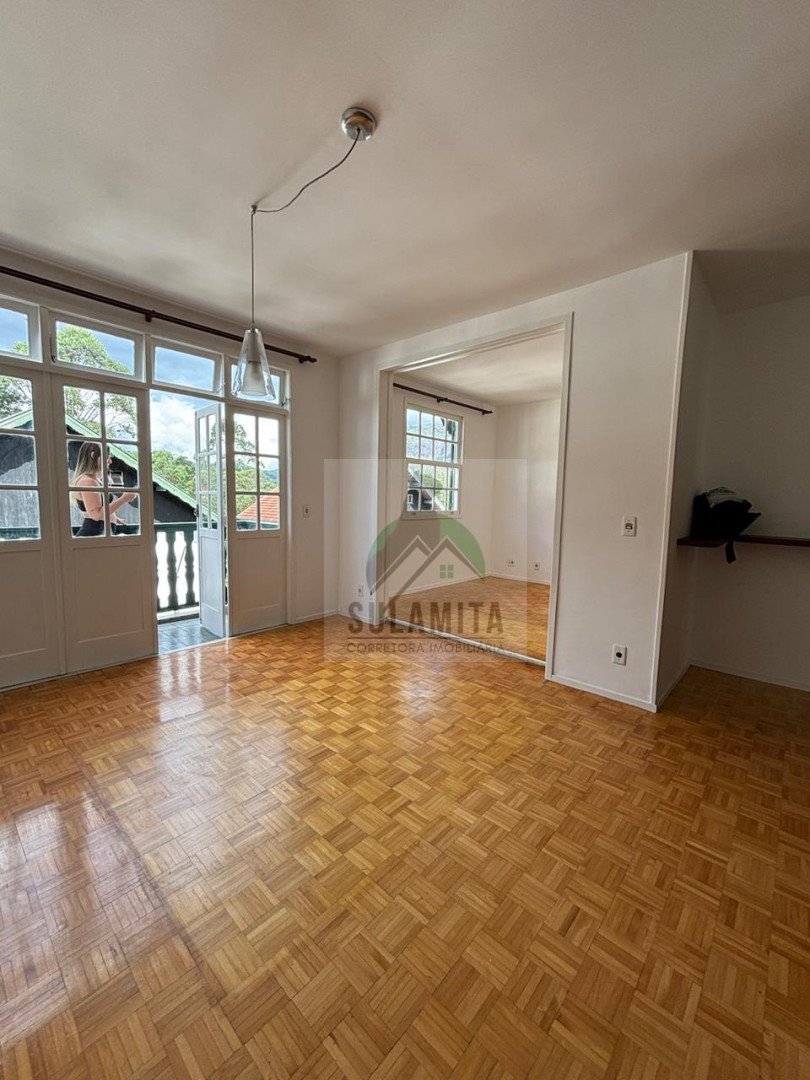 Apartamento para venda - Catarcione, Nova Friburgo - RJ. Valor para venda: R$ 550.000,00.