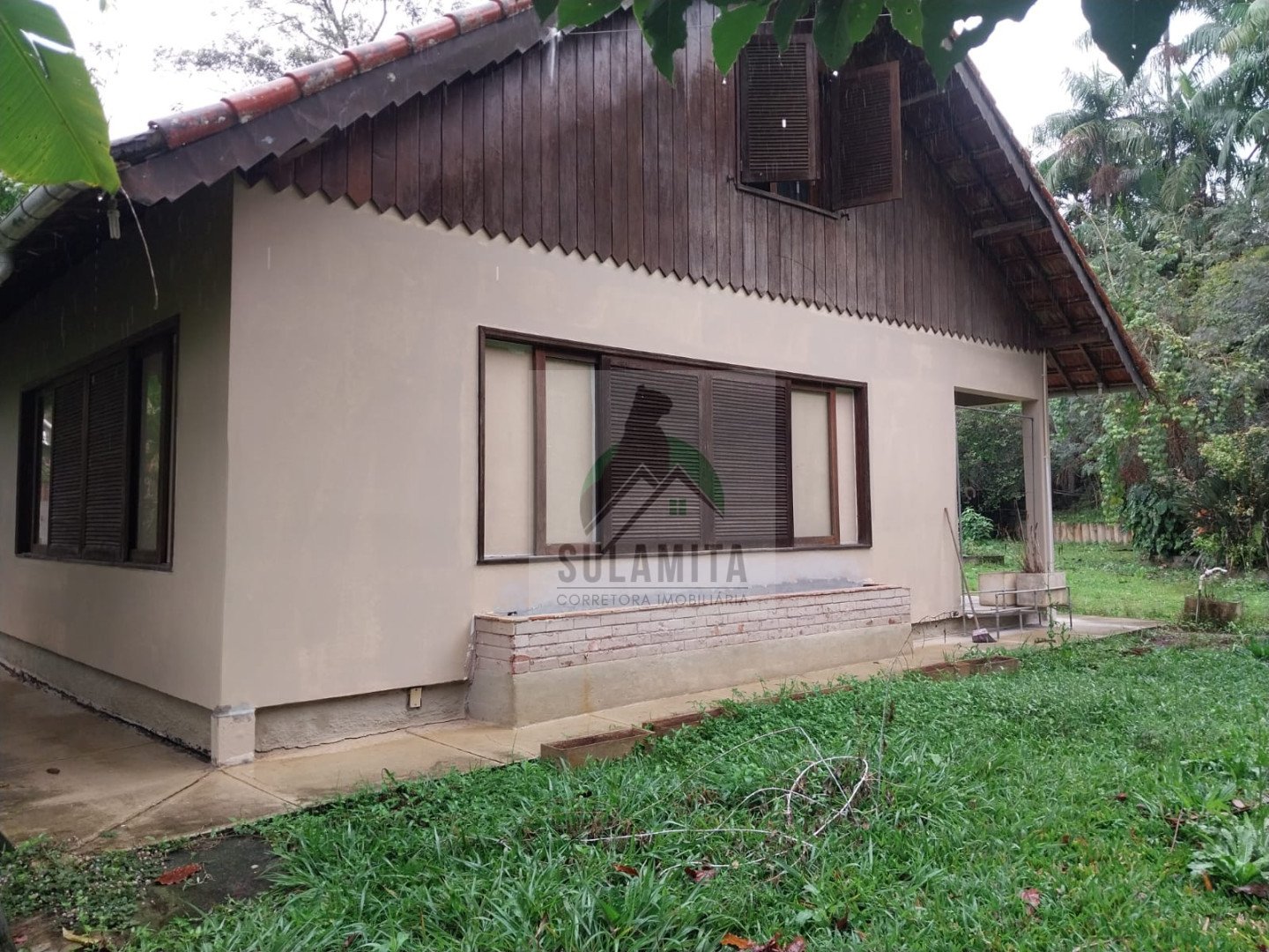 Casa para aluguel - Parque São Clemente, Nova Friburgo - RJ. Valor de aluguel: R$ 3.500,00.