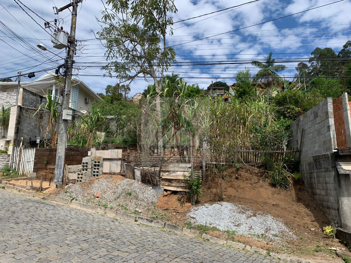 Terreno para venda - Granja Mimosa, Nova Friburgo - RJ. Valor para venda: R$ 300.000,00