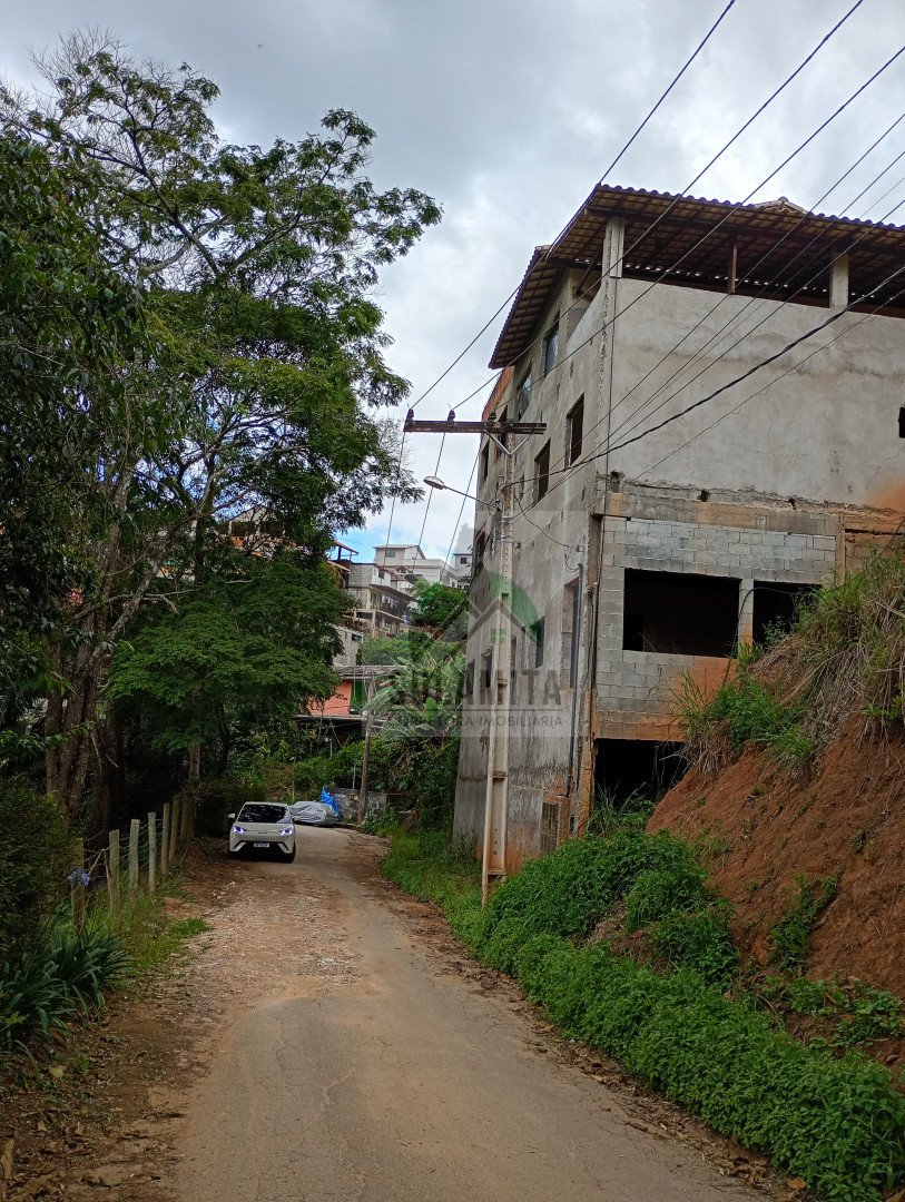 Prédio inteiro para venda - Chácara Paraíso, Nova Friburgo - RJ. Valor para venda: R$ 750.000,00