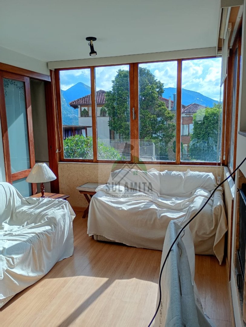 Apartamento para venda - Braunes, Nova Friburgo - RJ. Valor para venda: R$ 270.000,00.