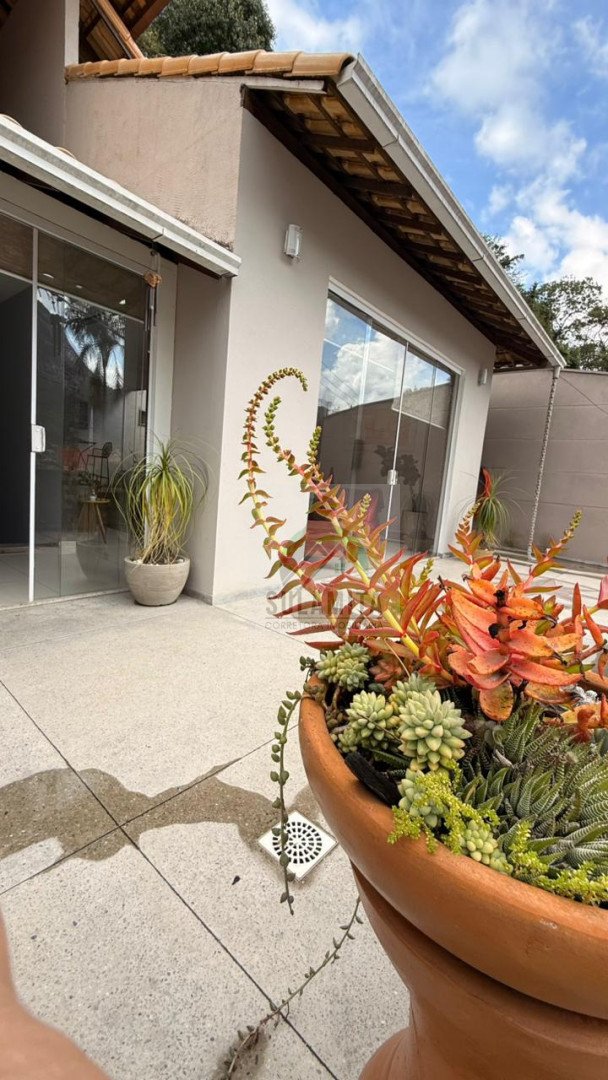 Casa para venda - Vale do Sol, Nova Friburgo - RJ. Valor para venda: R$ 1.500.000,00.
