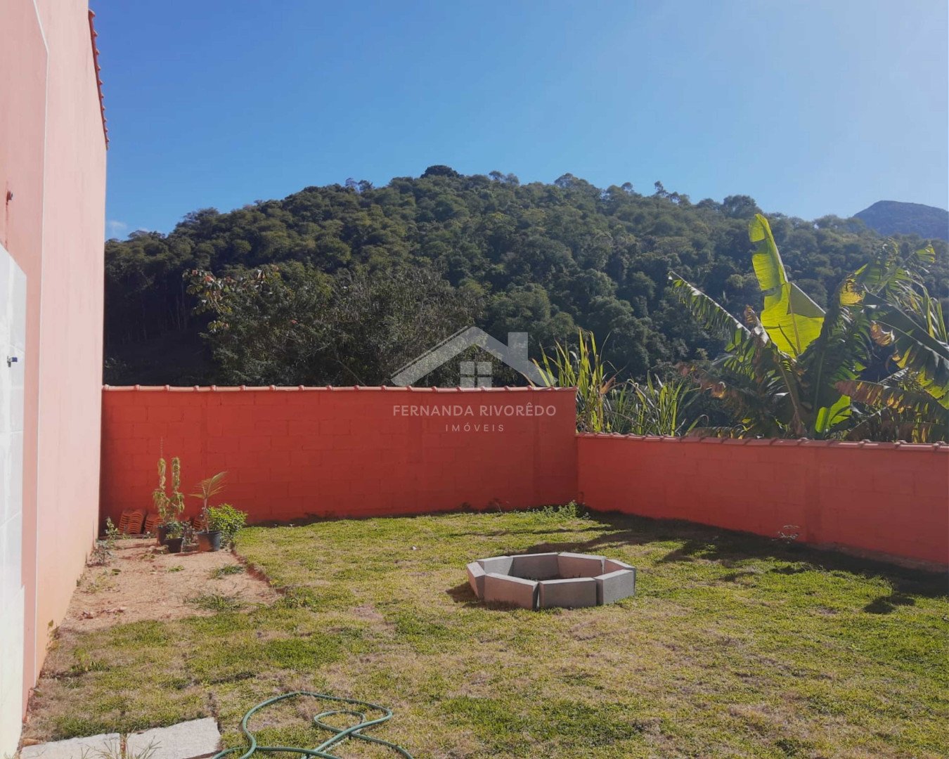 Casa para venda - Lumiar, Nova Friburgo - RJ. Valor para venda: R$ 450.000,00.
