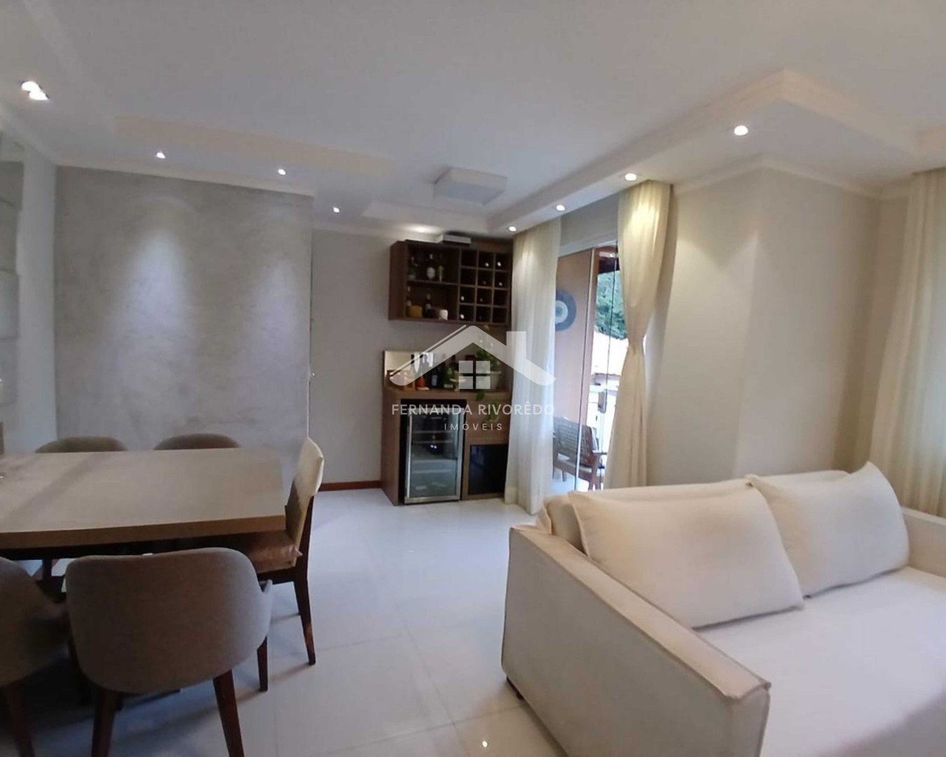 Apartamento para venda - Cascatinha, Nova Friburgo - RJ. Valor para venda: R$ 480.000,00.