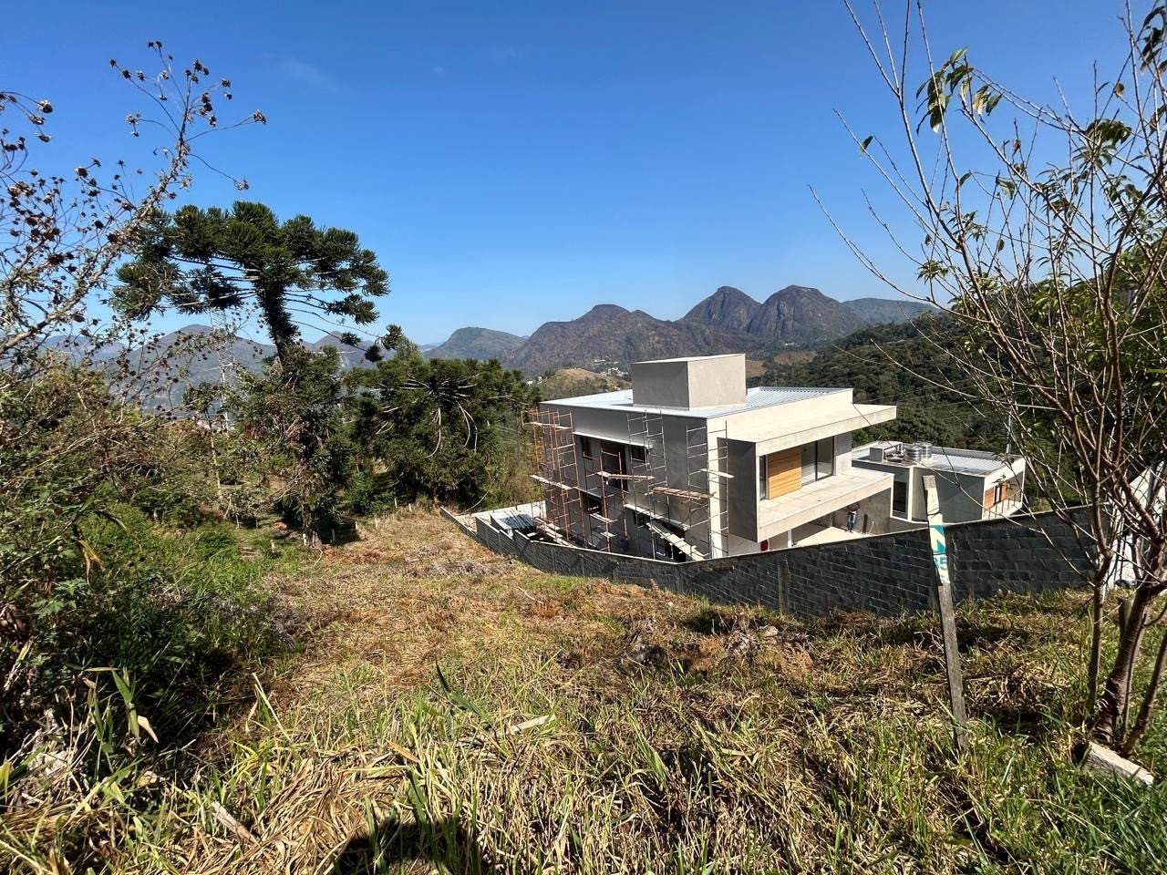 Terreno para venda - Braunes, Nova Friburgo - RJ. Valor para venda: R$ 220.000,00