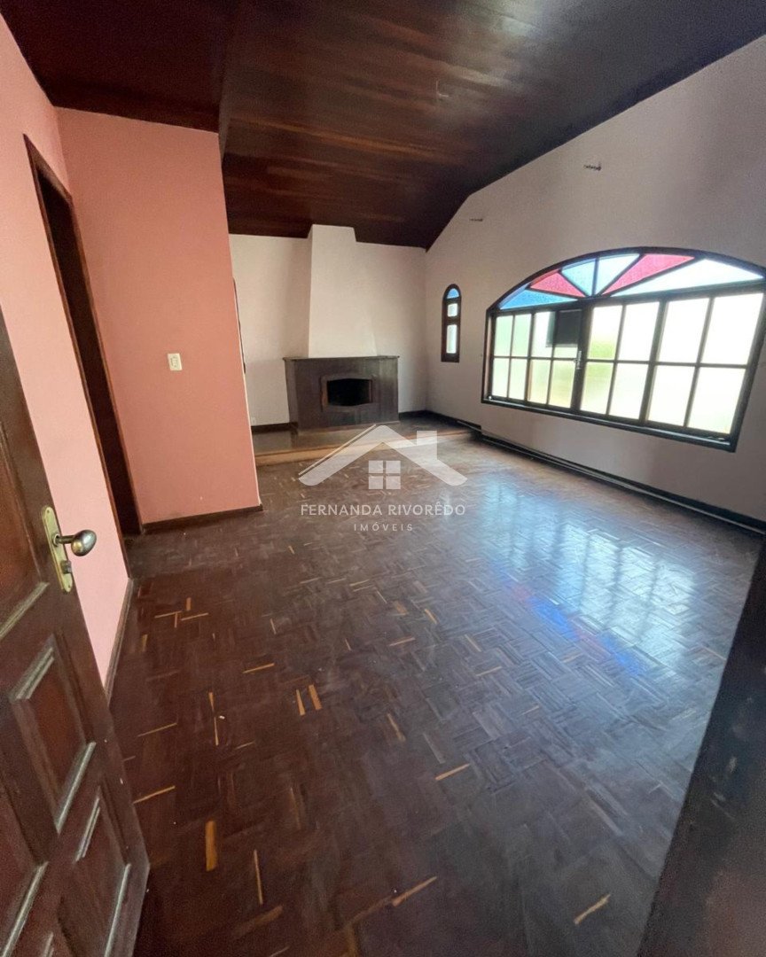 Casa para venda - Chácara Paraíso, Nova Friburgo - RJ. Valor para venda: R$ 380.000,00.