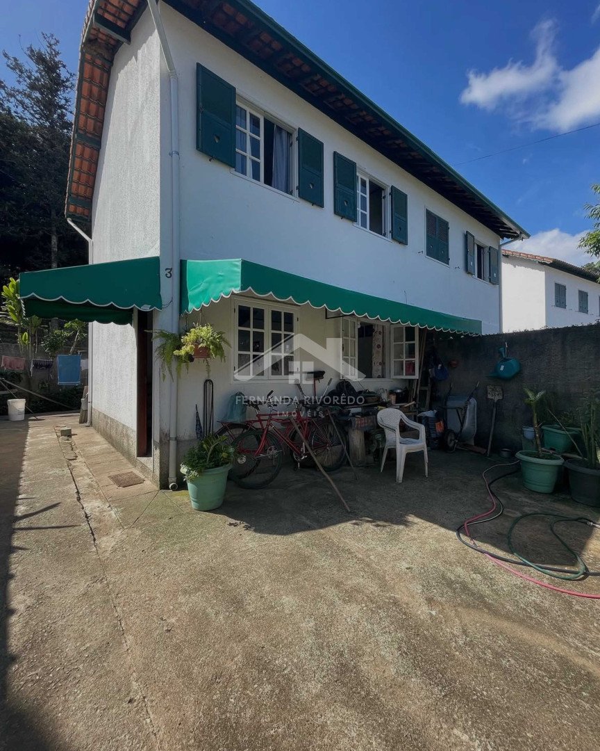 Casa em condomínio para venda - Nova Suíça, Nova Friburgo - RJ. Valor para venda: R$ 380.000,00.