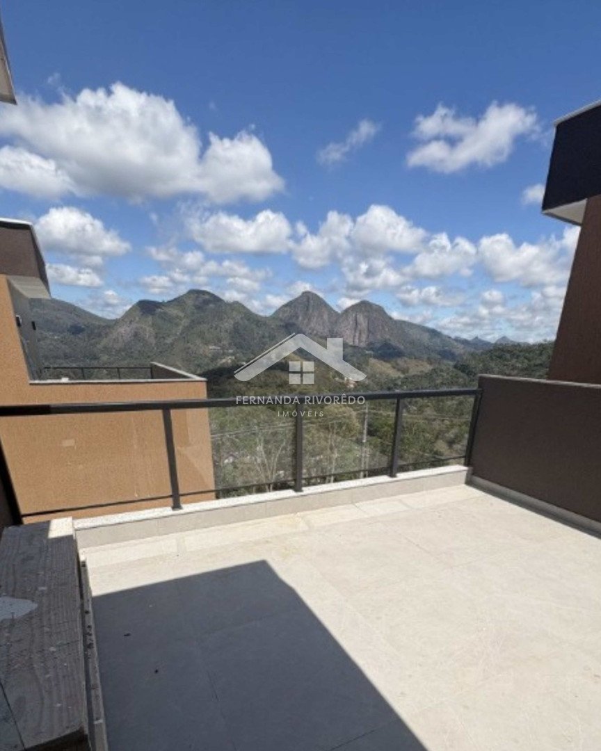 Casa para venda ou aluguel - Braunes, Nova Friburgo - RJ. Valor para venda: R$ 800.000,00. Valor de aluguel: R$ 4.000,00.