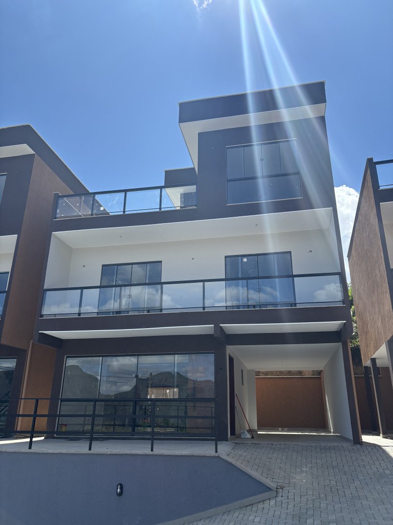 Casa para venda - Braunes, Nova Friburgo - RJ. Valor para venda: R$ 800.000,00