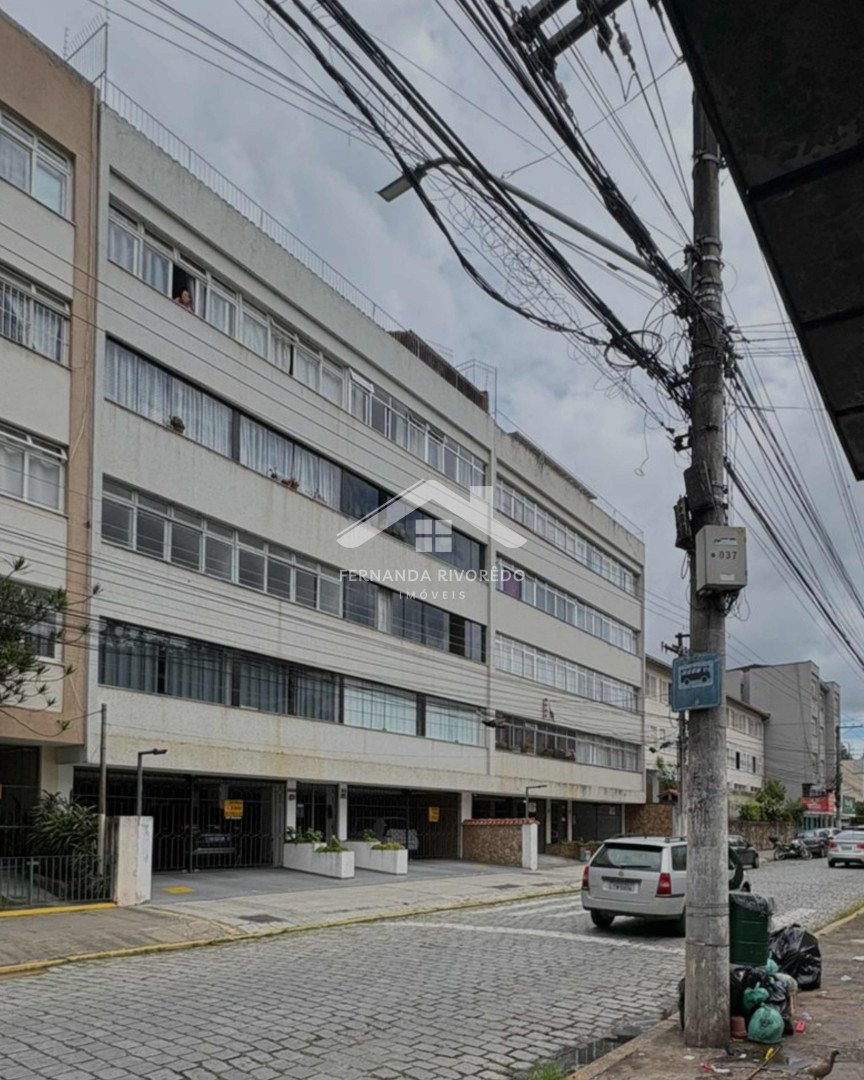 Apartamento para venda - Centro, Nova Friburgo - RJ. Valor para venda: R$ 295.000,00.