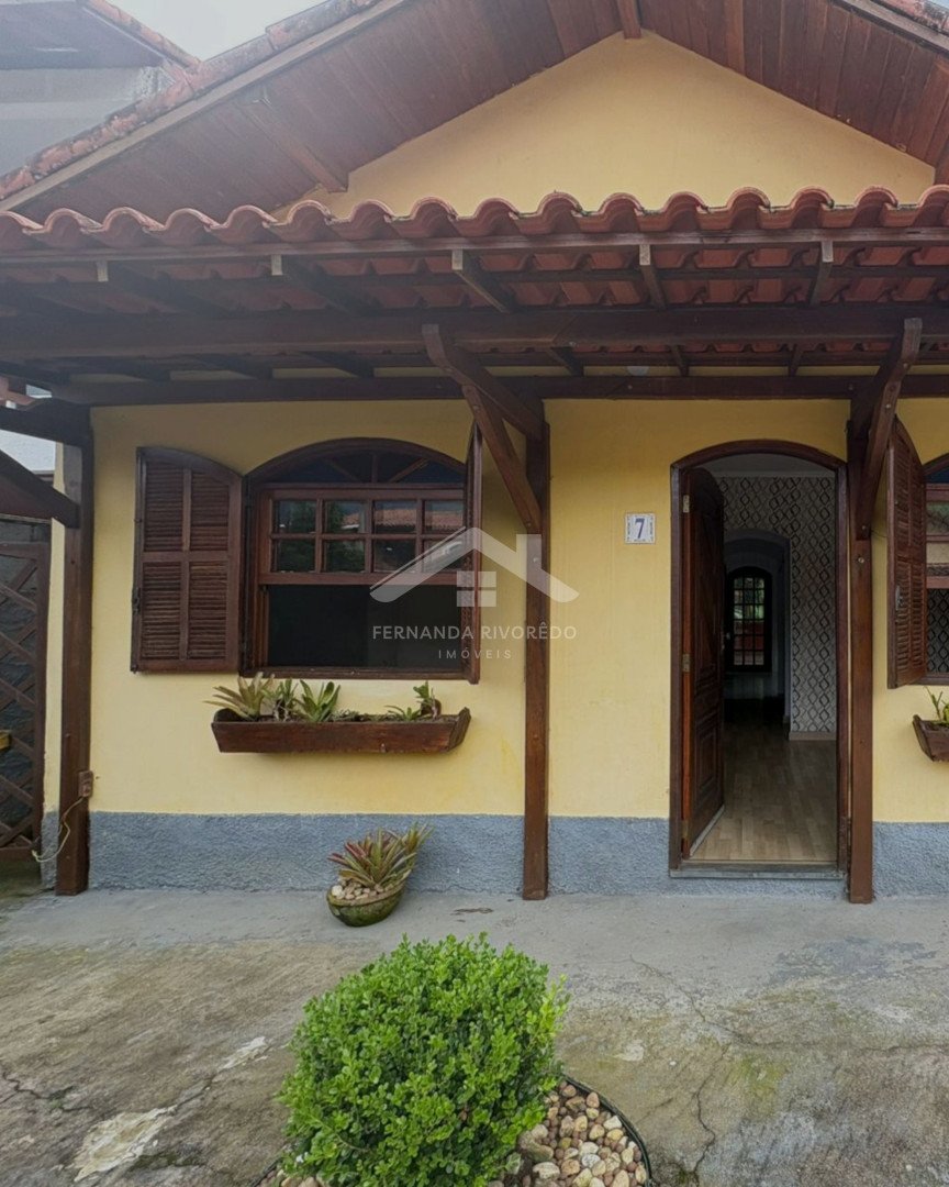 Casa em condomínio para venda - Sítio São Luiz, Nova Friburgo - RJ. Valor para venda: R$ 400.000,00.