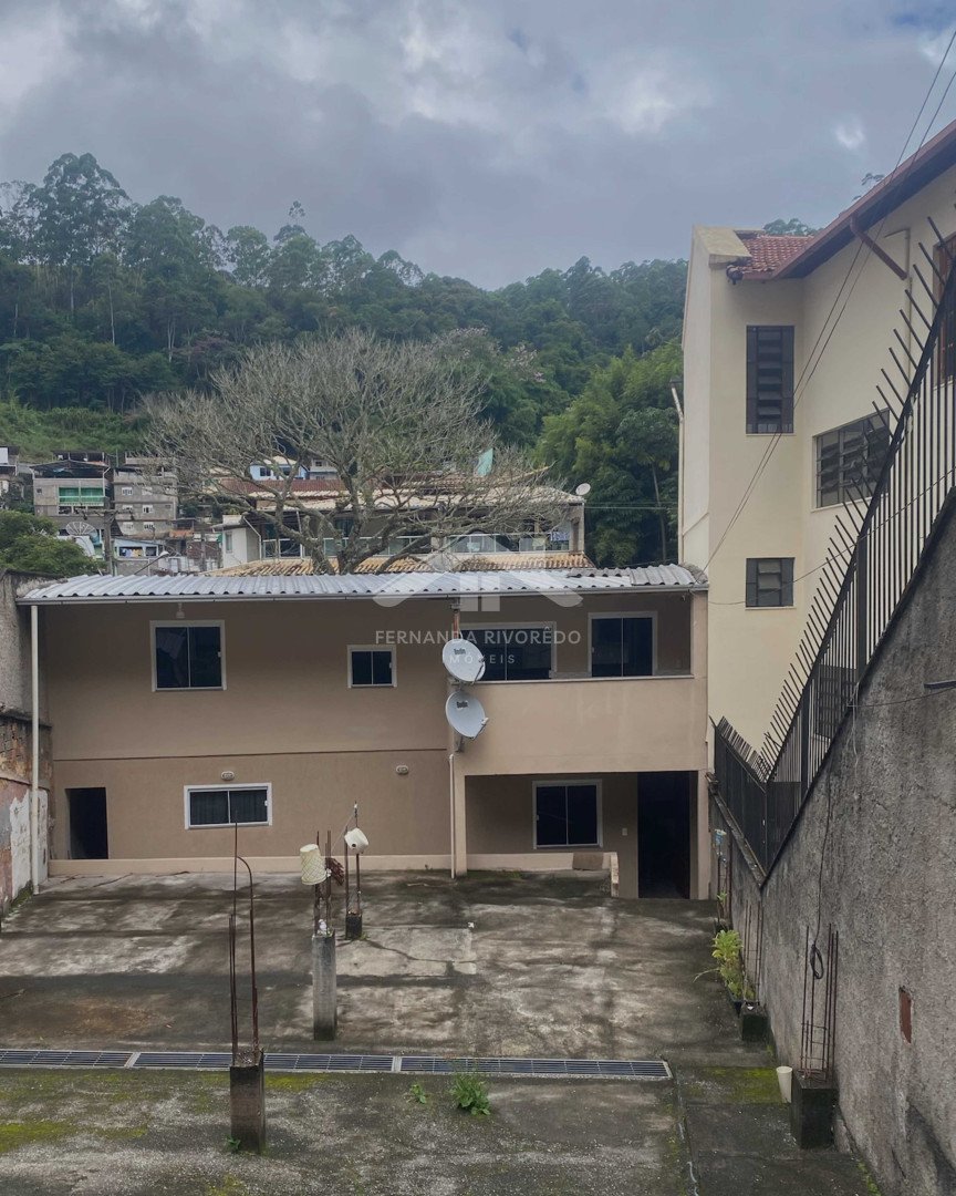 Casa para venda - Catarcione, Nova Friburgo - RJ. Valor para venda: R$ 270.000,00.