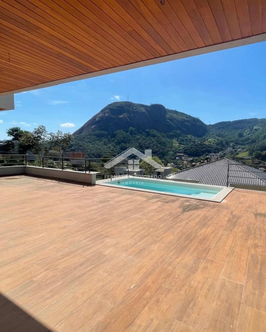 Casa em condomínio para venda - Cônego, Nova Friburgo - RJ. Valor para venda: R$ 1.950.000,00.