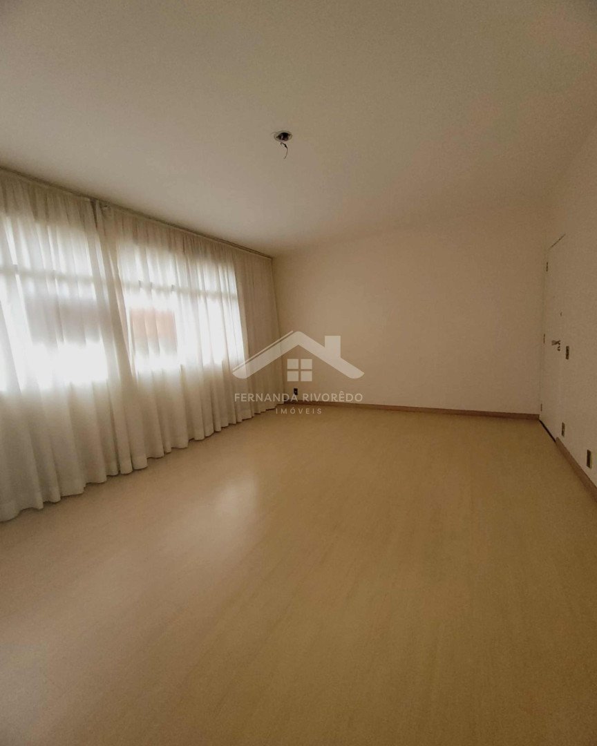 Apartamento para venda - Centro, Nova Friburgo - RJ. Valor para venda: R$ 650.000,00.