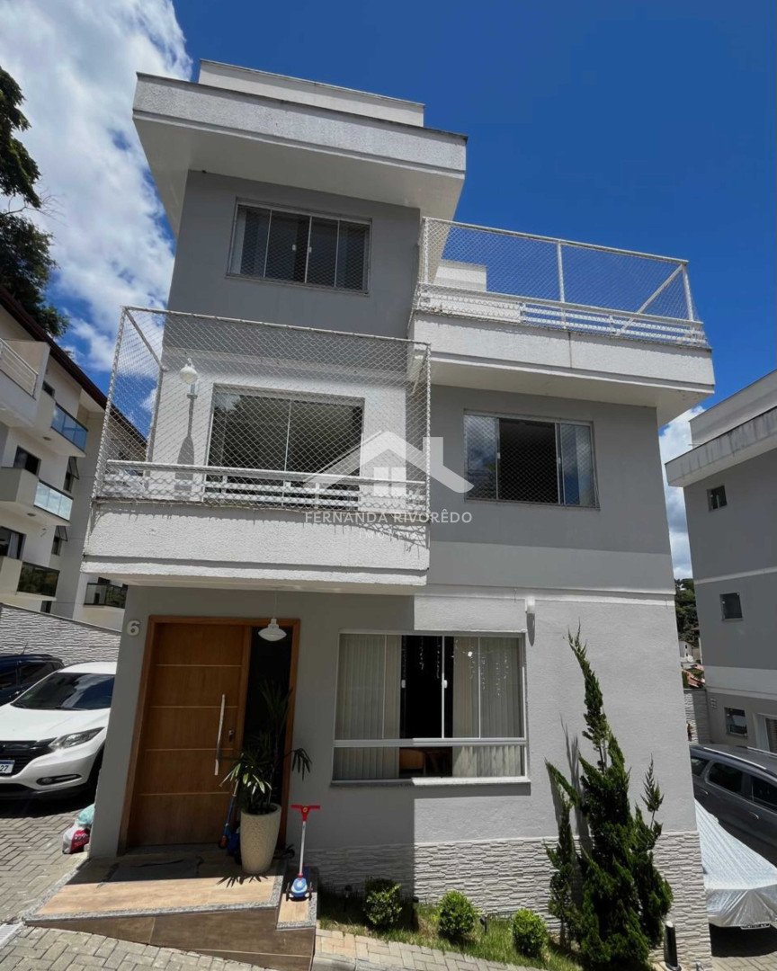 Casa para venda - Parque Santa Elisa, Nova Friburgo - RJ. Valor para venda: R$ 820.000,00.