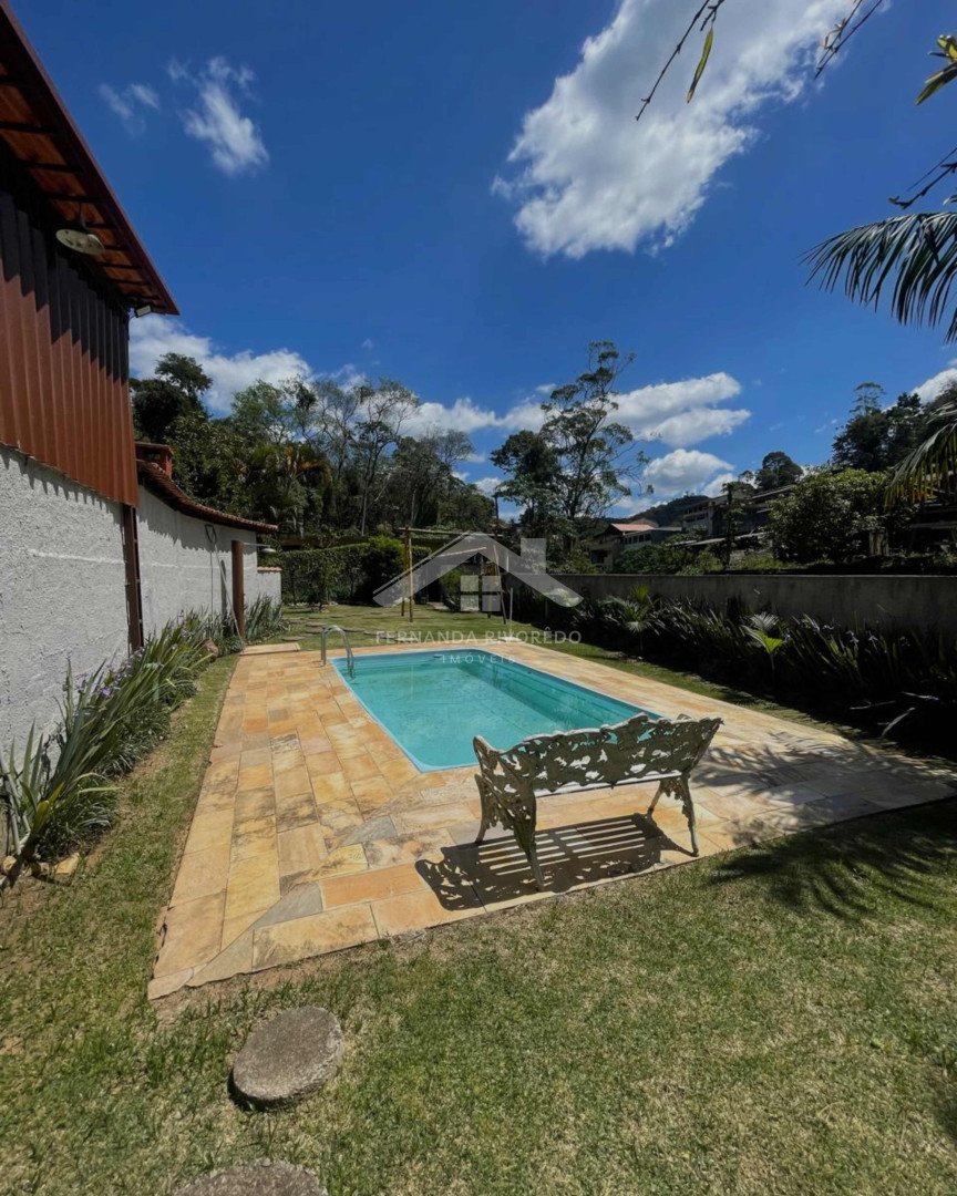 Casa para venda - Ponte da Saudade, Nova Friburgo - RJ. Valor para venda: R$ 850.000,00.