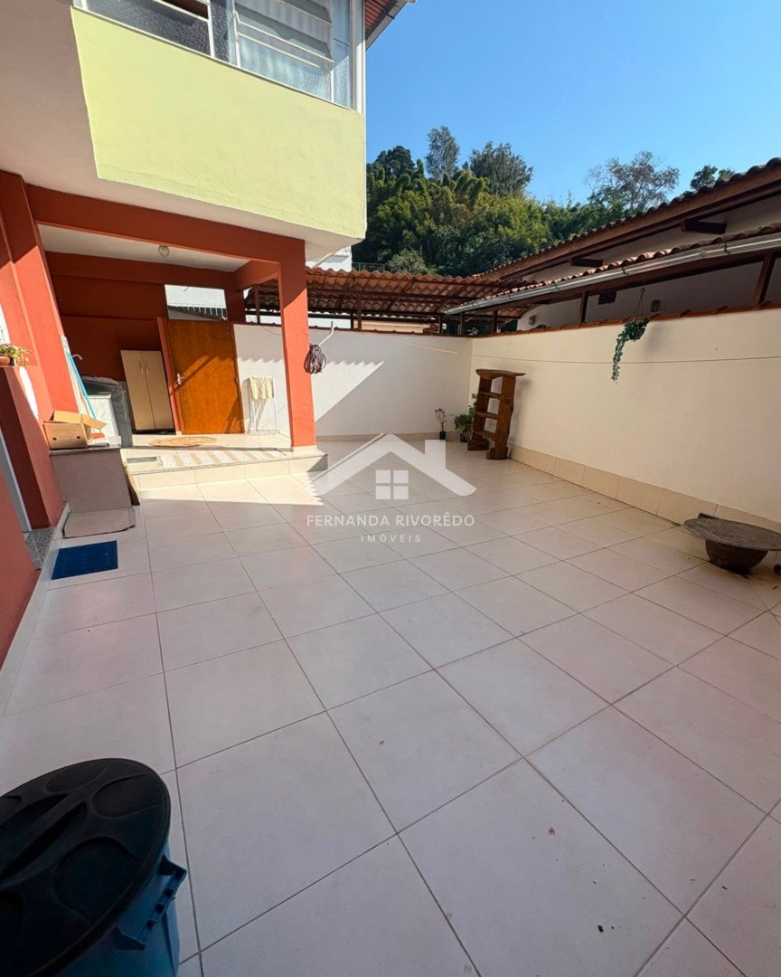 Casa para aluguel - Centro, Nova Friburgo - RJ. Valor de aluguel: R$ 1.700,00.