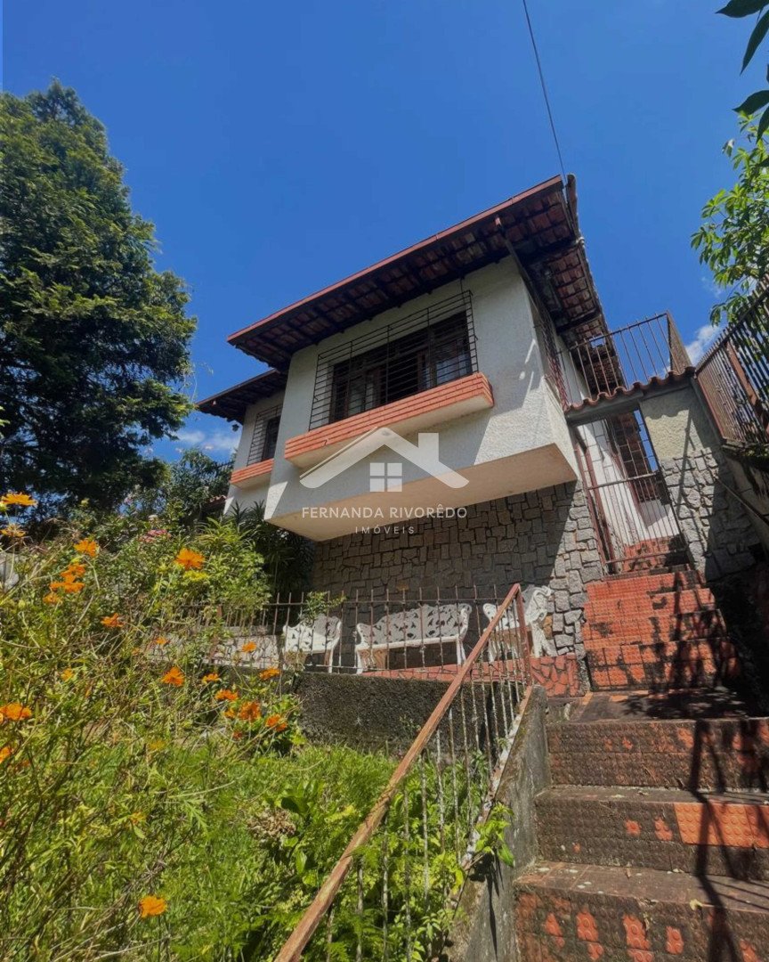 Casa para venda - Cônego, Nova Friburgo - RJ. Valor para venda: R$ 900.000,00.