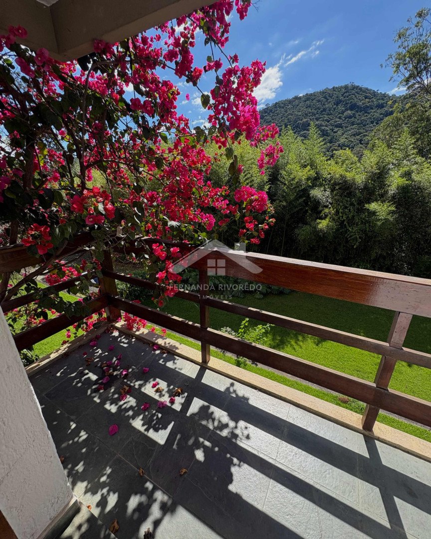 Apartamento para venda - Ponte da Saudade, Nova Friburgo - RJ. Valor para venda: R$ 350.000,00.