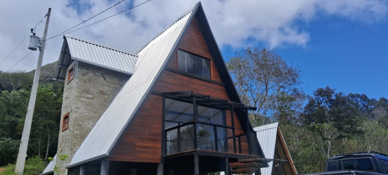 Casa para venda - Cascatinha, Nova Friburgo - RJ. Preço de venda sob consulta.