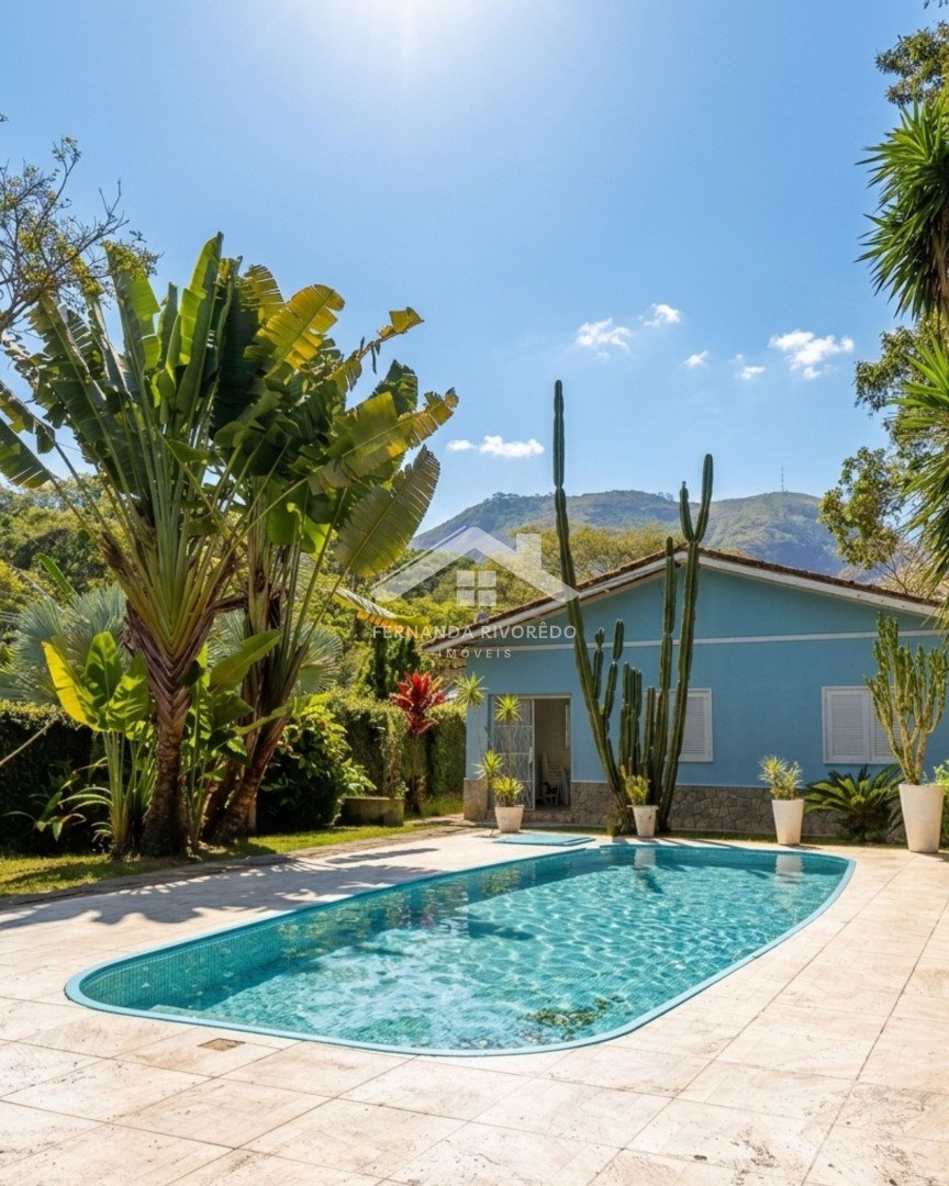 Casa para venda - Parque Dom João VI, Nova Friburgo - RJ. Valor para venda: R$ 560.000,00.
