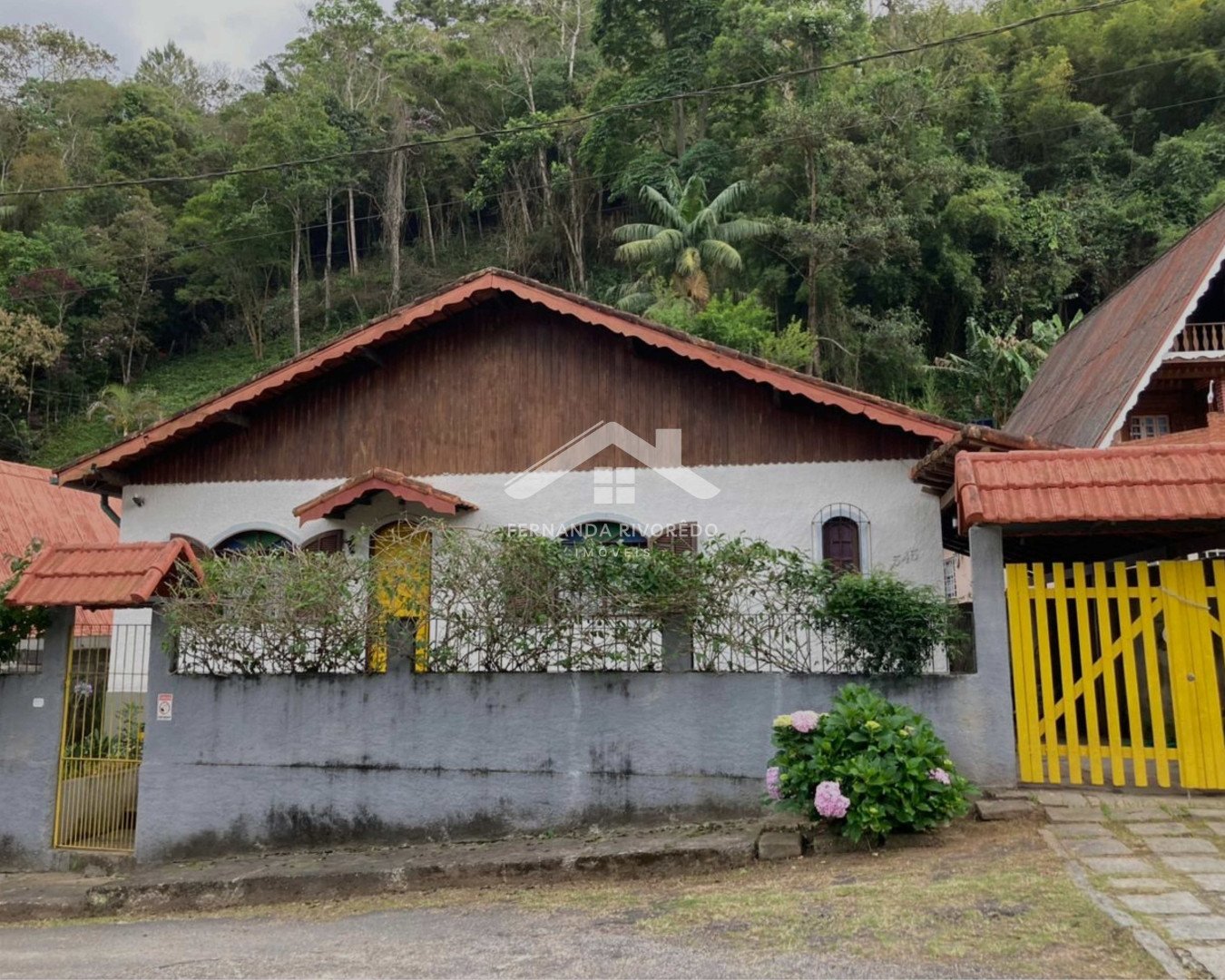 Casa para venda - Parque Imperial, Nova Friburgo - RJ. Valor para venda: R$ 380.000,00.