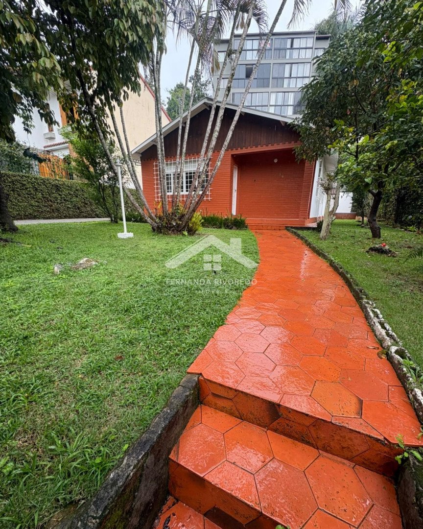 Casa para venda - Vale dos Pinheiros, Nova Friburgo - RJ. Valor para venda: R$ 890.000,00.