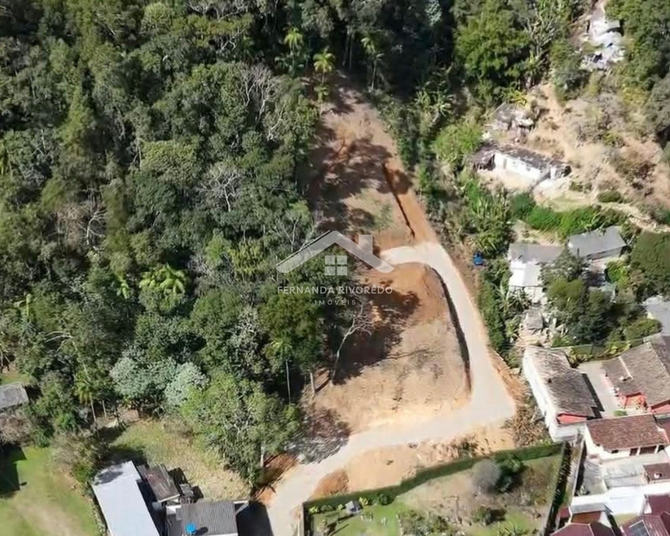Terreno para venda - Cônego, Nova Friburgo - RJ. Valor para venda: R$ 900.000,00.