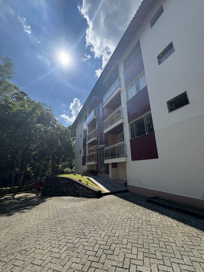 Apartamento para venda - Cascatinha, Nova Friburgo - RJ. Valor para venda: R$ 380.000,00.