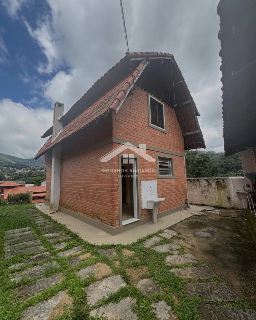 Casa em condomínio para venda - Cônego, Nova Friburgo - RJ. Valor para venda: R$ 330.000,00.