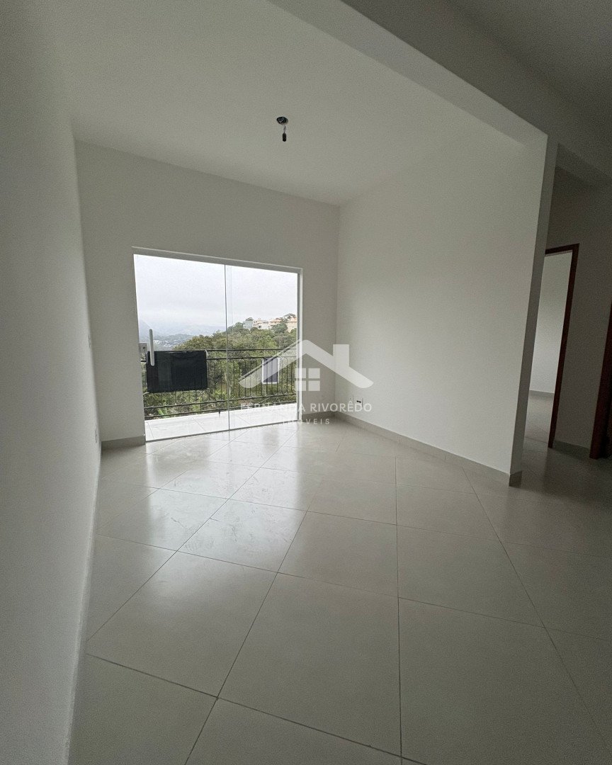 Apartamento para venda - Braunes, Nova Friburgo - RJ. Valor para venda: R$ 375.000,00.