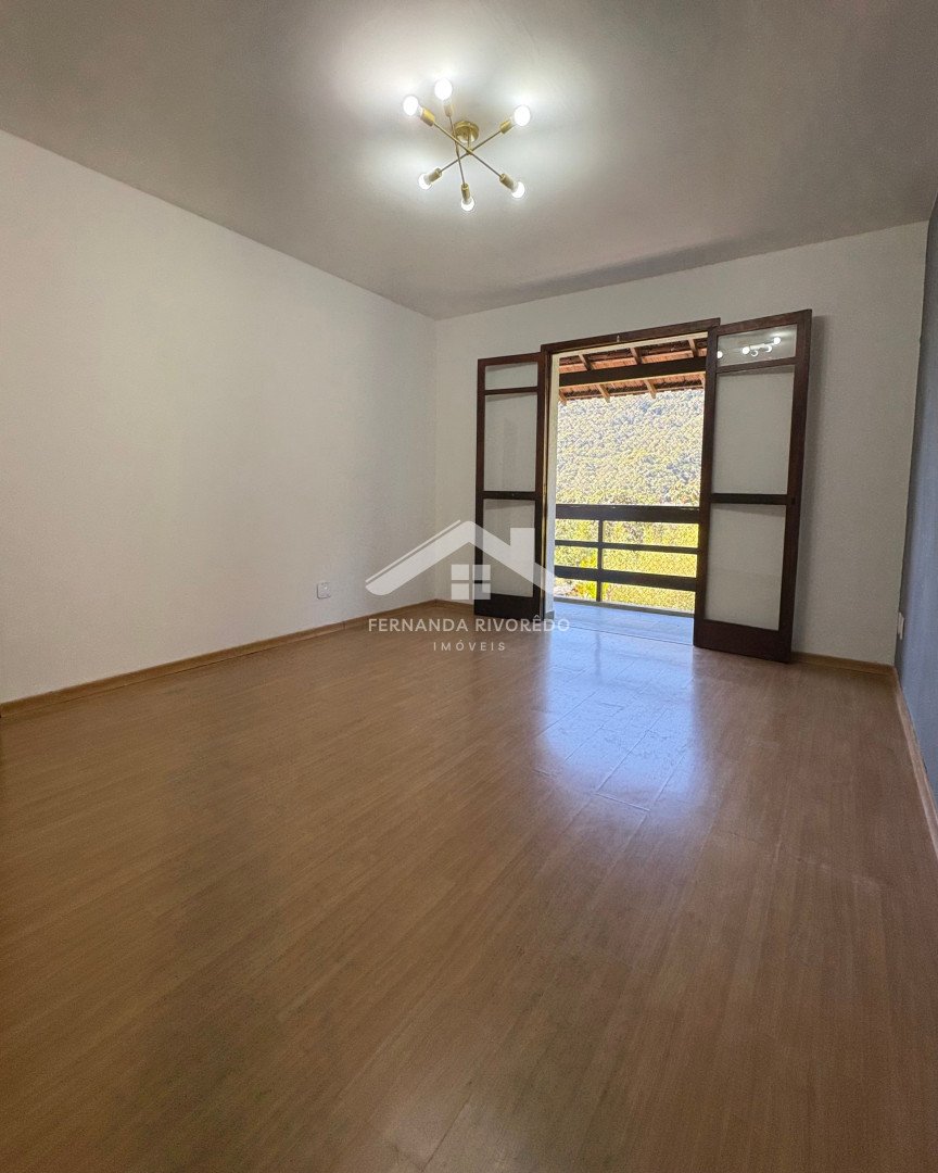 Apartamento para venda - Ponte da Saudade, Nova Friburgo - RJ. Valor para venda: R$ 349.000,00.