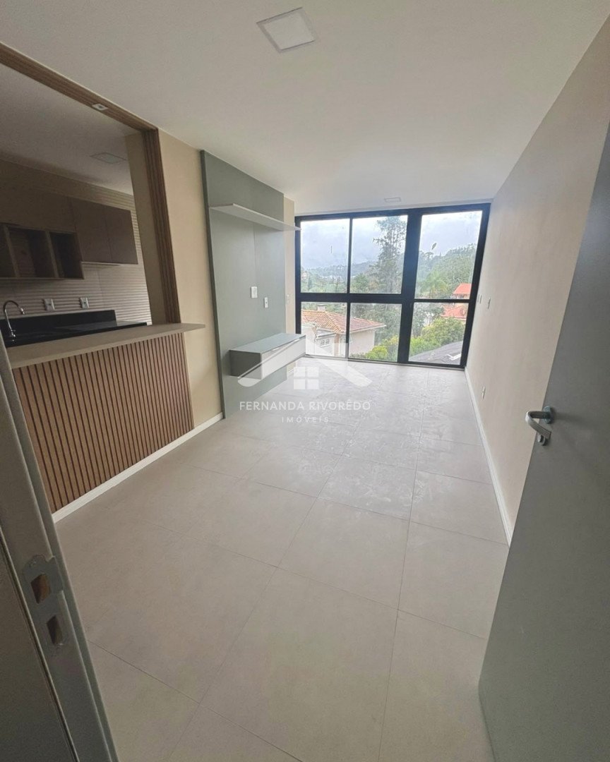 Apartamento para aluguel - Vale dos Pinheiros, Nova Friburgo - RJ. Valor de aluguel: R$ 2.500,00.